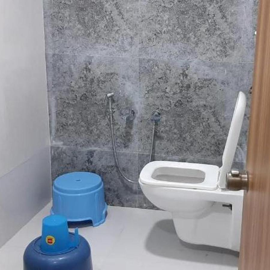 Hotel Mansarovar,Вадодара Экстерьер фото